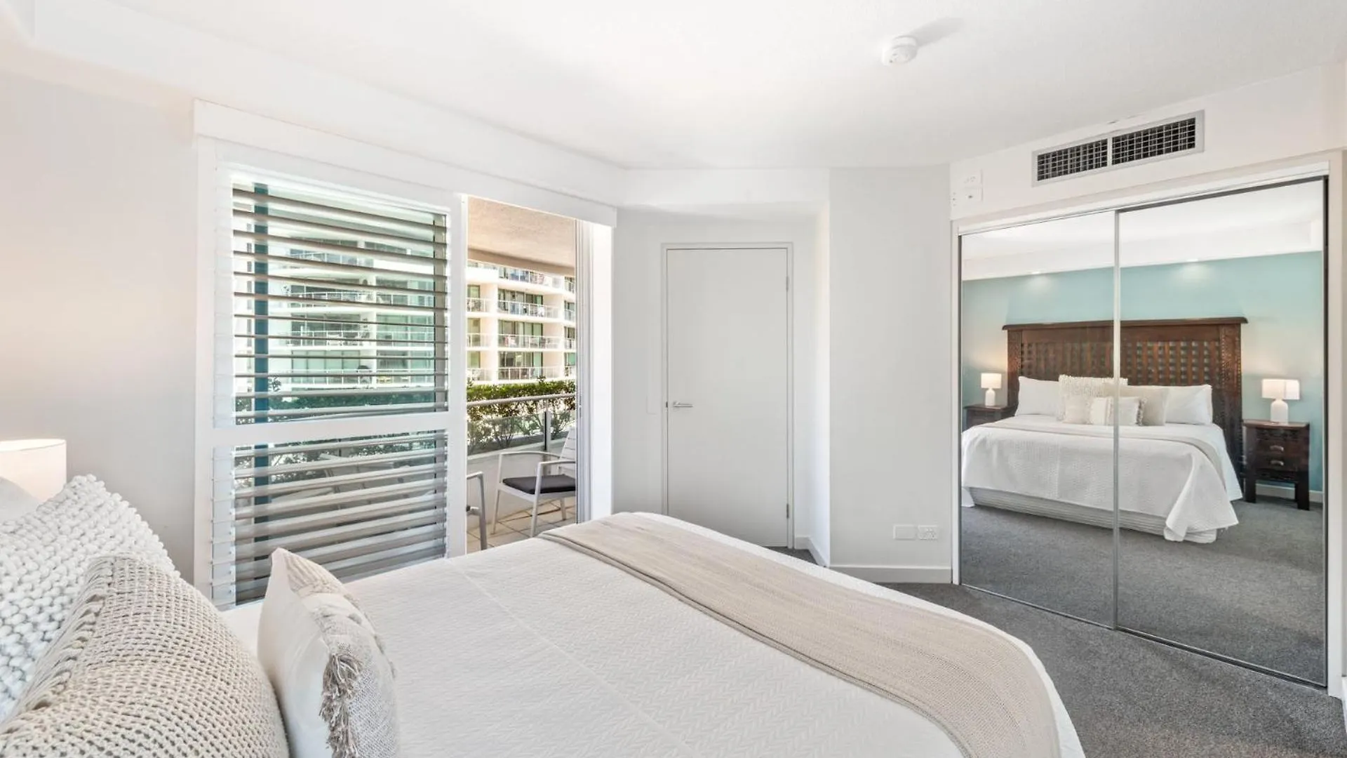 Sirocco 508 By G1 - Two Bedroom Beachfront Unit Mooloolaba
